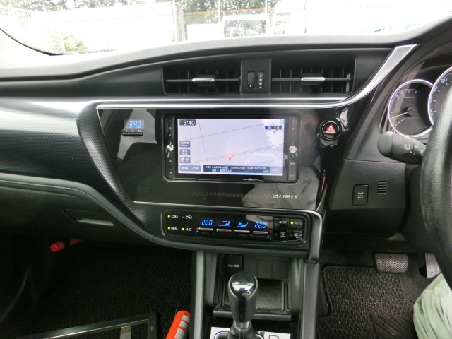 Toyota Auris BLUE 2017 Year NZE184H HATCHBACK 1500cc Auto Petrol with Full Options.