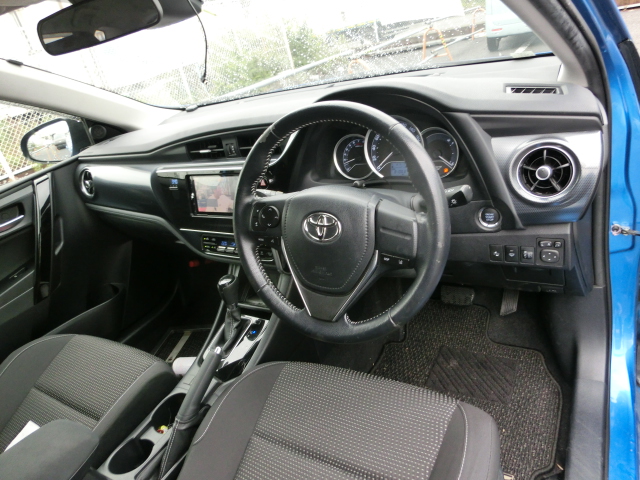 Toyota Auris BLUE 2017 Year NZE184H HATCHBACK 1500cc Auto Petrol with Full Options.