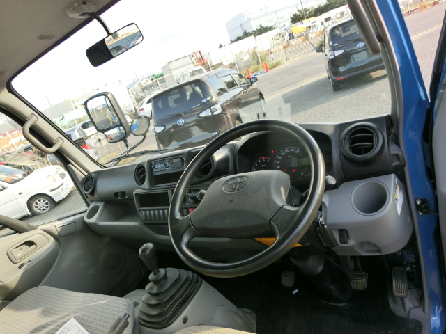 Toyota Dyna / Toyoace BLUE KDY231 2017 Year 3000cc Manual Diesel.