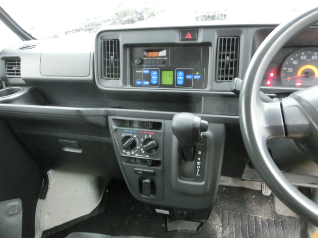 Daihatsu Hijet FREEZER BODY White S321V 2019 YEAR 660cc Automatic Petrol.