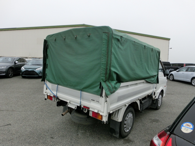 Mazda Bongo TRUCK ”DX GRADE” White 2018 YEAR SLP2T 1800cc Manual Petrol.