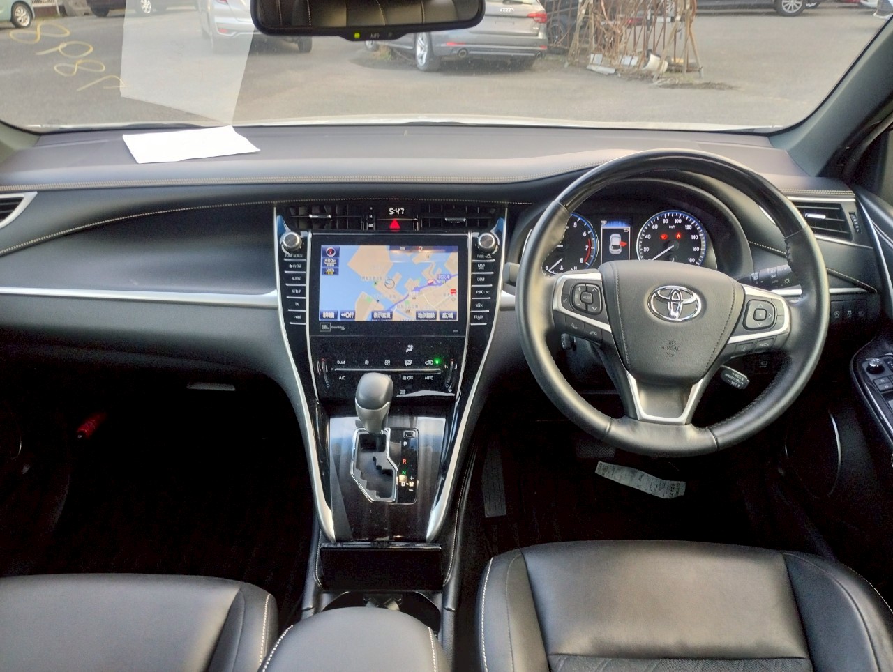 Toyota Harrier PEARL ZSU60 PROGRESS PACKAGE 2018 Year 2000cc Auto Petrol with HALF LEATHER SEATS. And JBL System.