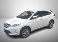 Toyota Harrier HYBRID PEARL AVU65W METAL PROGRESS 4WD PACKAGE 2018 Year 2500cc Auto Petrol with HALF LEATHER SEATS.