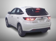 Toyota Harrier HYBRID PEARL AVU65W METAL PROGRESS 4WD PACKAGE 2018 Year 2500cc Auto Petrol with HALF LEATHER SEATS.