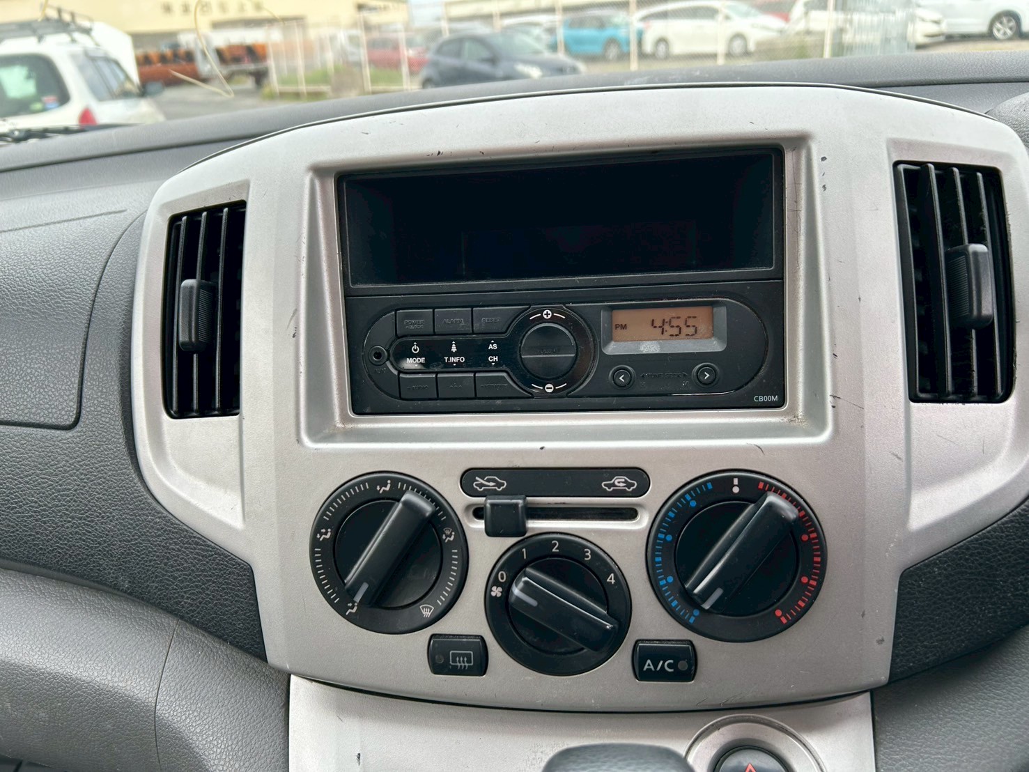 Nissan NV200 Vanette Handicapped  BLUE 2019 Year – DX PKG NEW SHAPE 1600cc Automatic Petrol.