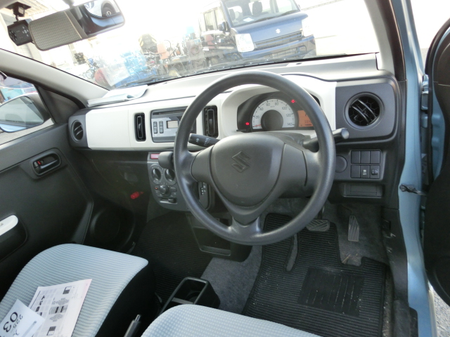 Toyota Fielder SILVER 2018 Year NRE161 – 1.5G “PKG” 1500cc Auto Petrol with BROWN LEATHER SEATS..