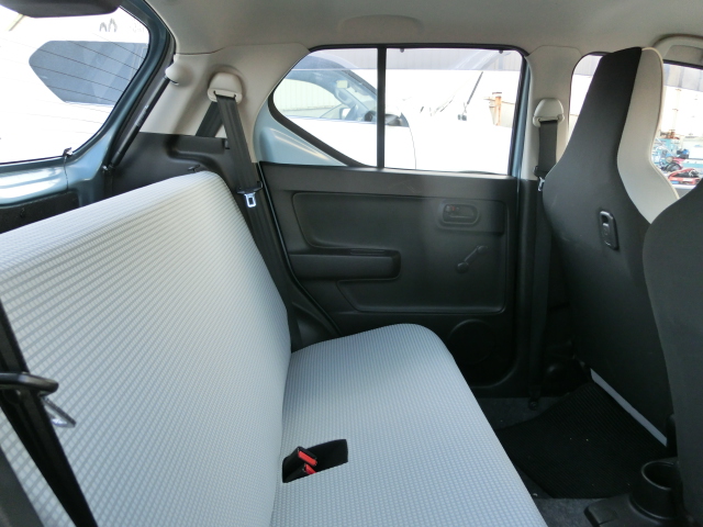 Toyota Fielder SILVER 2018 Year NRE161 – 1.5G “PKG” 1500cc Auto Petrol with BROWN LEATHER SEATS..