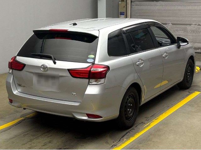 Toyota Fielder SILVER 2018 Year NRE161 – 1.5G “PKG” 1500cc Auto Petrol with BROWN LEATHER SEATS..