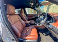 Toyota Harrier HYBRID SILVER AVU65W ELEGANCE 4WD PACKAGE 2019 Year 2500cc Auto Petrol with BROWN HALF LEATHER SEATS.