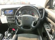 Mitsubishi Outlander PHEV – HYBRID PEARL 2018 Year GG2W ” G NAVI PKG” 2000cc 5 SEATER Auto Petrol with HALF LEATHER SEATS.