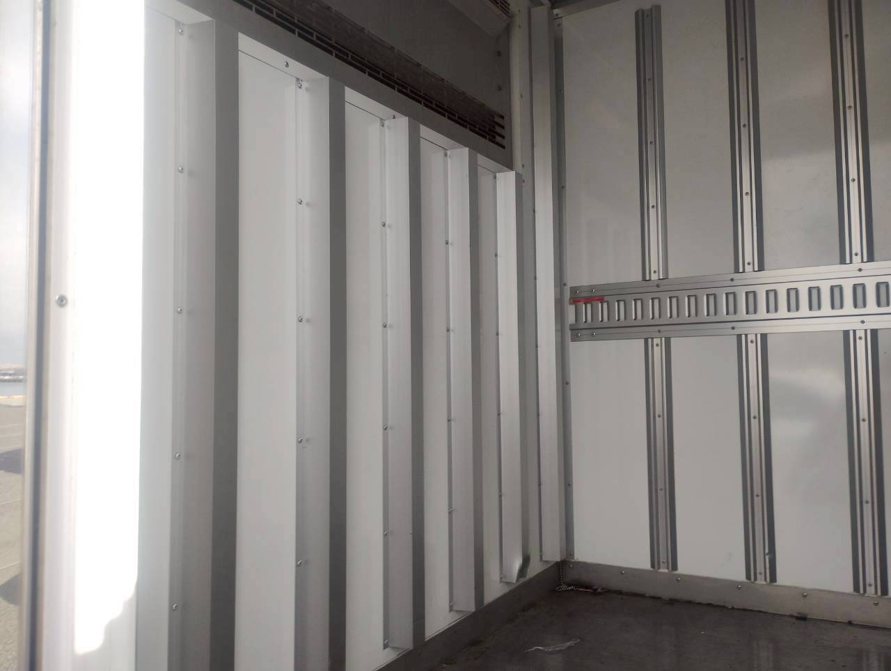 Mitsubishi Fuso Canter FBA20 White 2019 Year 3000cc Manual Diesel WITH FREEZER BODY.