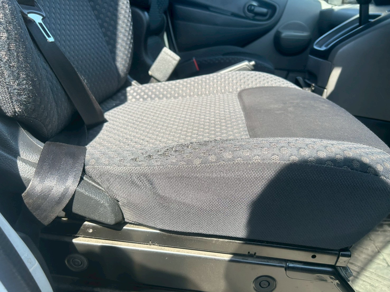 Mitsubishi Delica (NV 200) – VM20 White 2019 Year DX -PKG 1600cc Automatic Petrol.