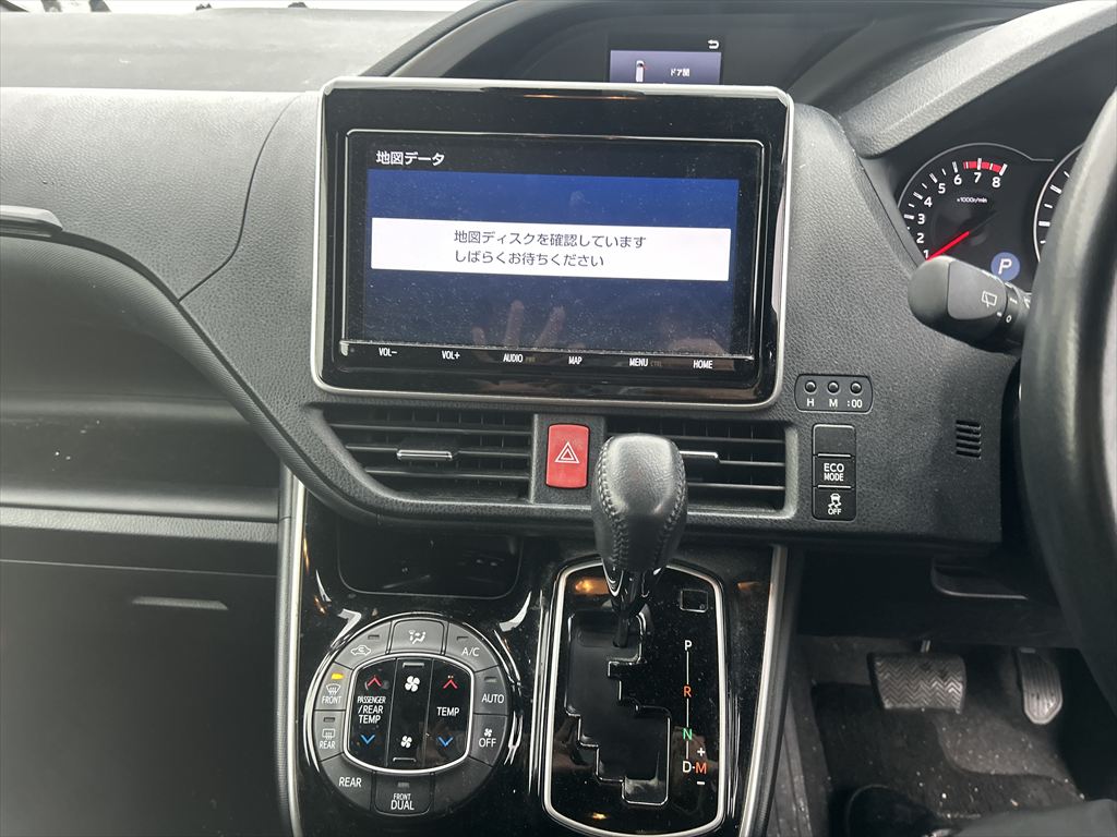 Toyota Voxy BLACK ZRR80W 2019 Year “ZS KIRAMEKI II PKG” 7 SEATER 2000cc Auto Petrol with Full Options.