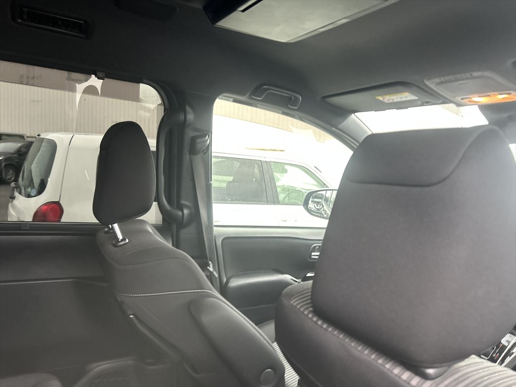 Toyota Voxy BLACK ZRR80W 2019 Year “ZS KIRAMEKI II PKG” 7 SEATER 2000cc Auto Petrol with Full Options.