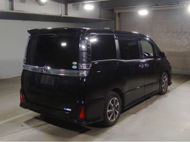 Toyota Voxy BLACK ZRR80W 2019 Year “ZS KIRAMEKI II PKG” 7 SEATER 2000cc Auto Petrol with Full Options.