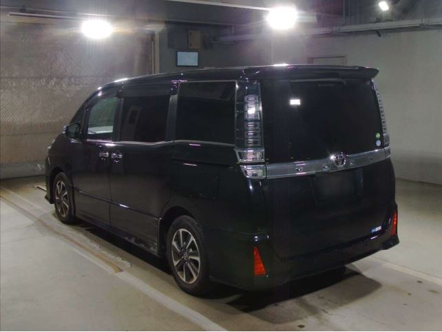 Toyota Voxy BLACK ZRR80W 2019 Year “ZS KIRAMEKI II PKG” 7 SEATER 2000cc Auto Petrol with Full Options.