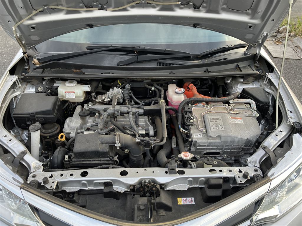 Toyota Corolla Axio HYBRID SILVER 2019 Year NKE165 NEW SHAPE 1500cc Auto Petrol with Full Options
