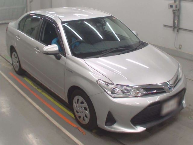 Toyota Corolla Axio HYBRID SILVER 2019 Year NKE165 NEW SHAPE 1500cc Auto Petrol with Full Options