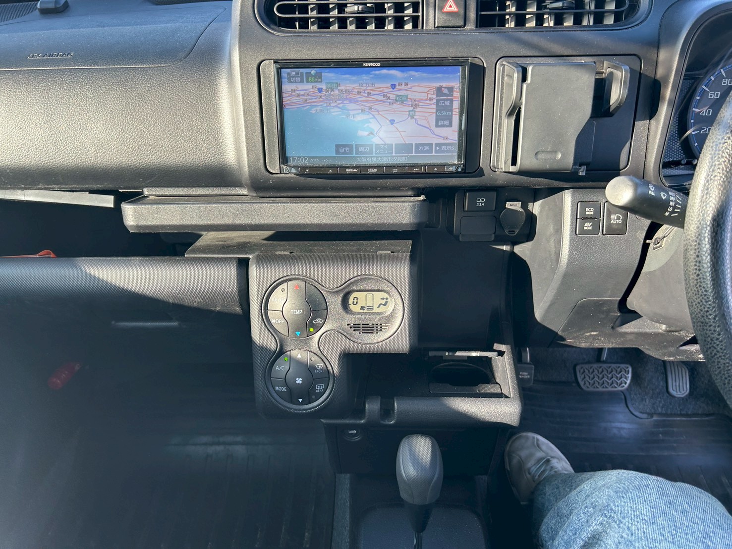 Toyota Probox – HYBRID SILVER 2019 Year NHP160- ” DX PKG” 1500cc Auto Petrol.